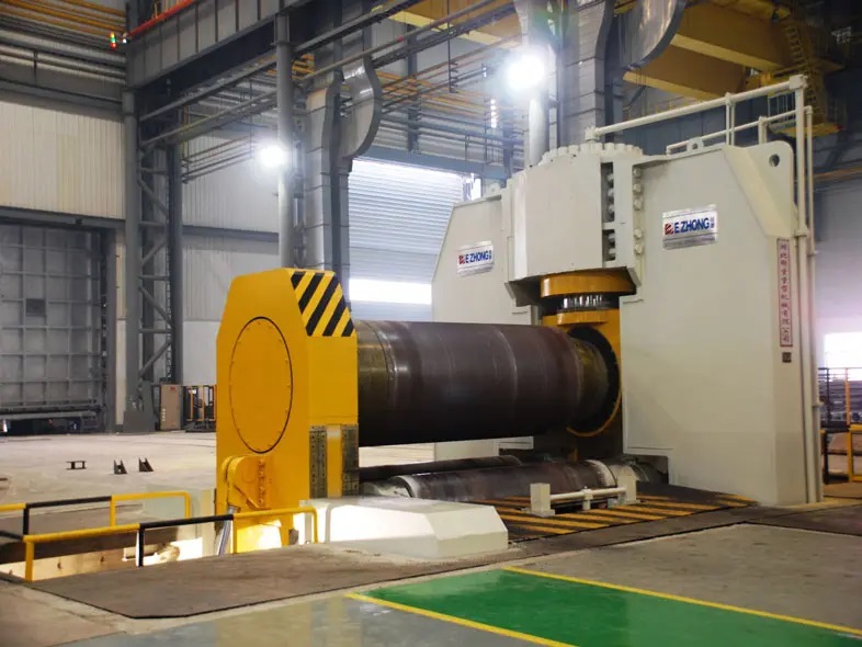 卷板機中的人機合作伙伴關系